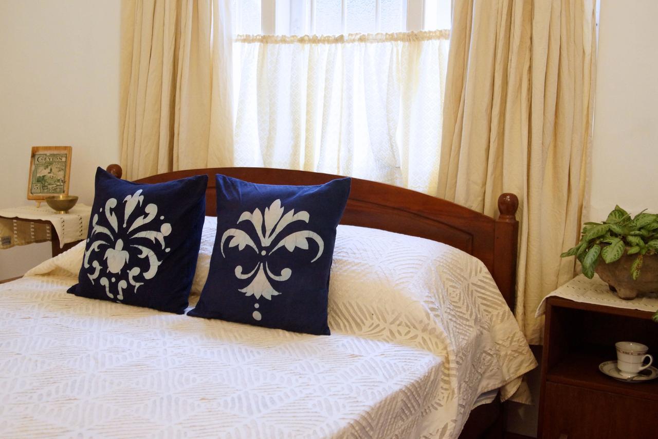 Charming Homestay By The Beach Dehiwala-Mount Lavinia Exterior photo