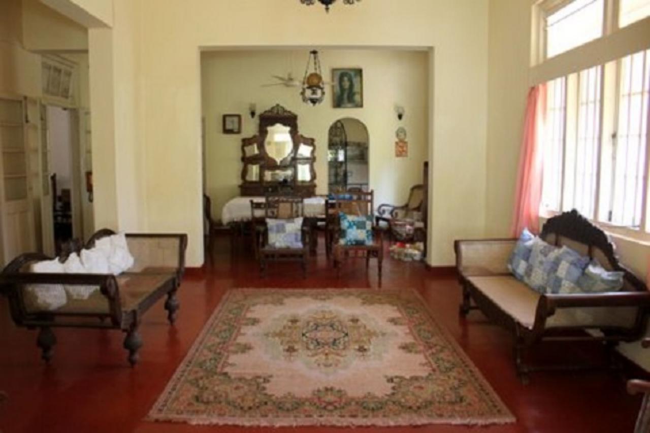 Charming Homestay By The Beach Dehiwala-Mount Lavinia Exterior photo