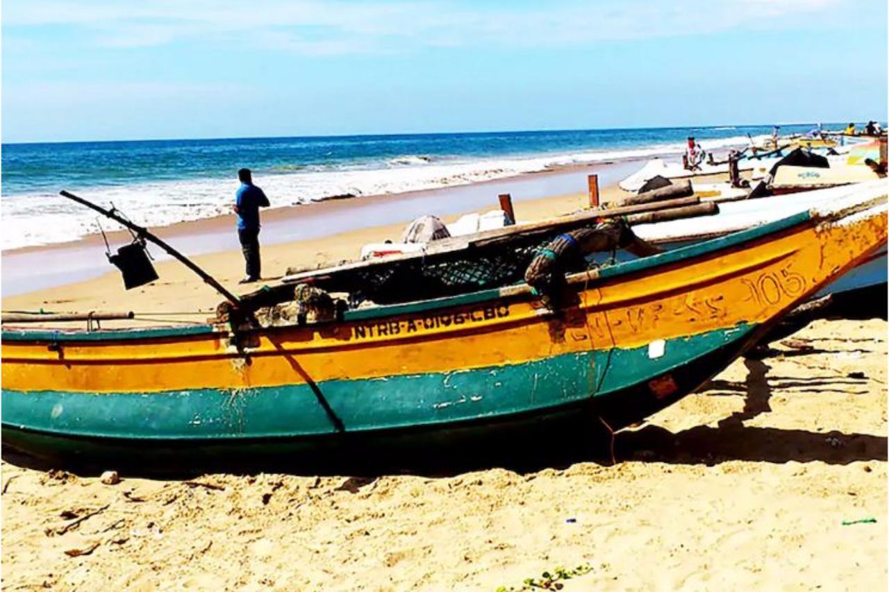 Charming Homestay By The Beach Dehiwala-Mount Lavinia Exterior photo