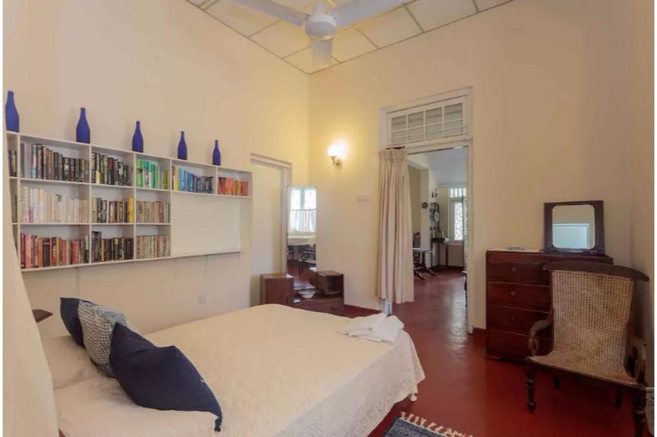 Charming Homestay By The Beach Dehiwala-Mount Lavinia Exterior photo