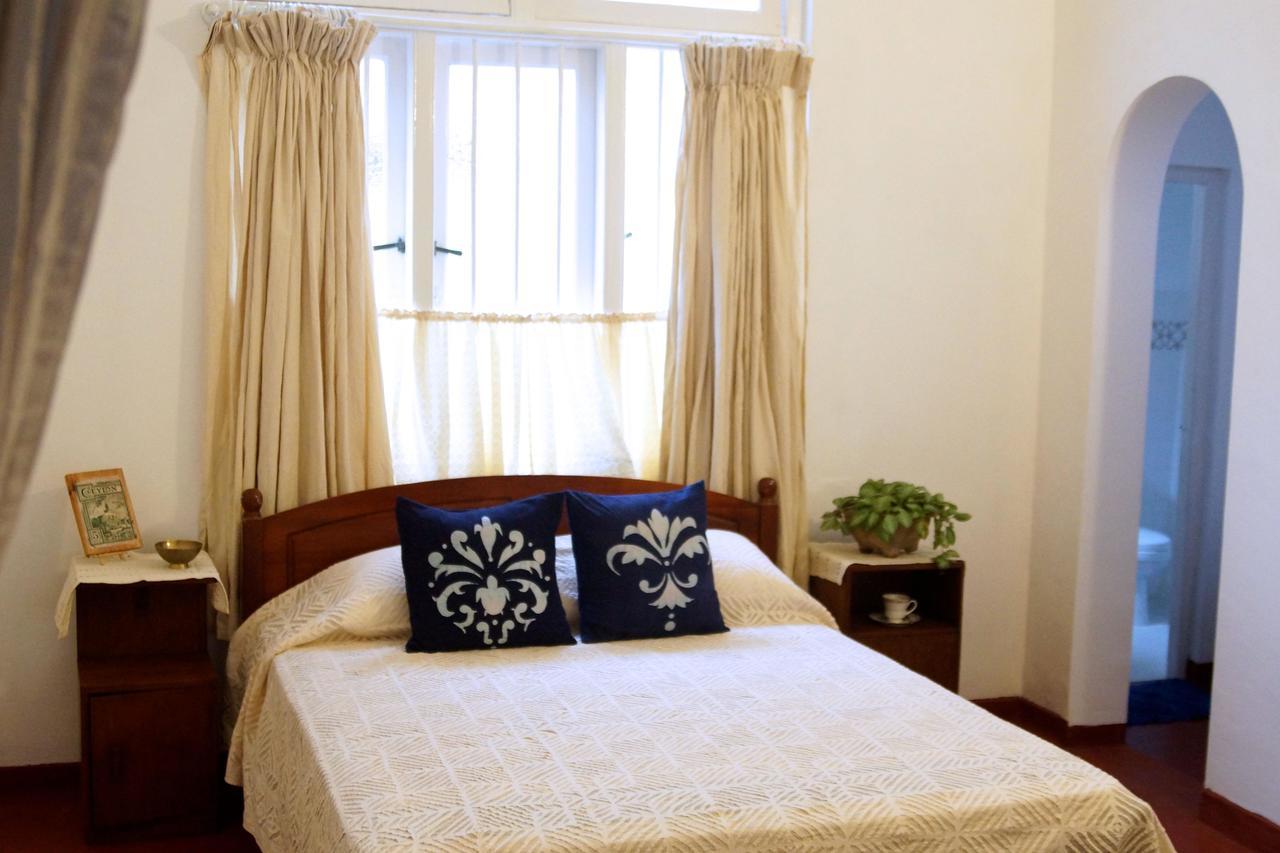 Charming Homestay By The Beach Dehiwala-Mount Lavinia Exterior photo