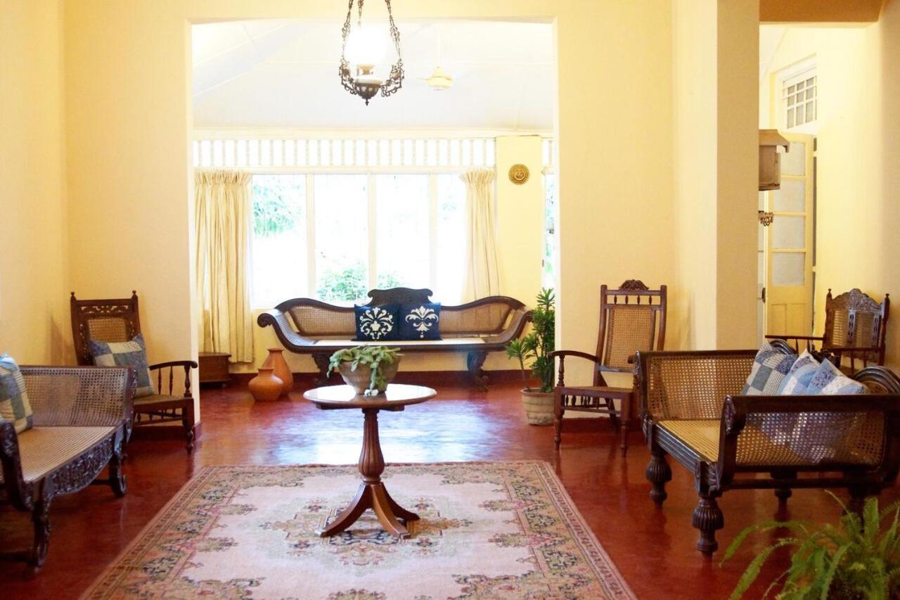 Charming Homestay By The Beach Dehiwala-Mount Lavinia Exterior photo