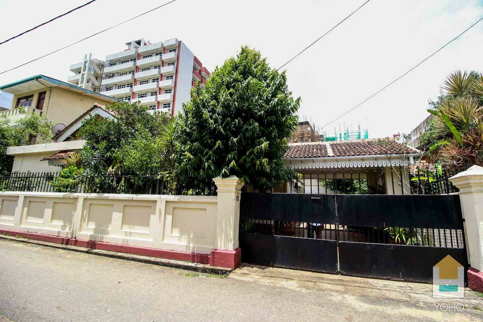 Charming Homestay By The Beach Dehiwala-Mount Lavinia Exterior photo